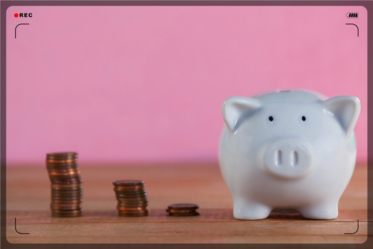 对于一个53岁的人，现在有哪些简单的小生意，能一年收入5万？