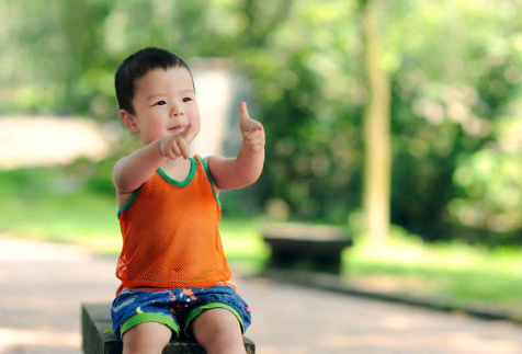 3个月连开20家甜品店，95后姑娘用轻资产模式创业，效果显著