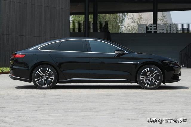 接近特斯拉Model S的数据表现 比亚迪汉EV五大亮点解析
