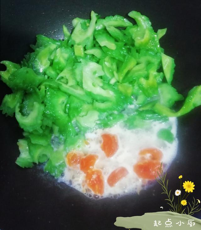 苦瓜这样炒太好吃了，简单易做不苦很下饭，挑食的小孩都爱吃，香