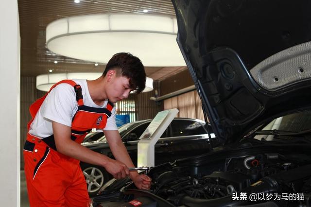 男生学历不高，学这6门“手艺”收入不错，不读大学也能发展好