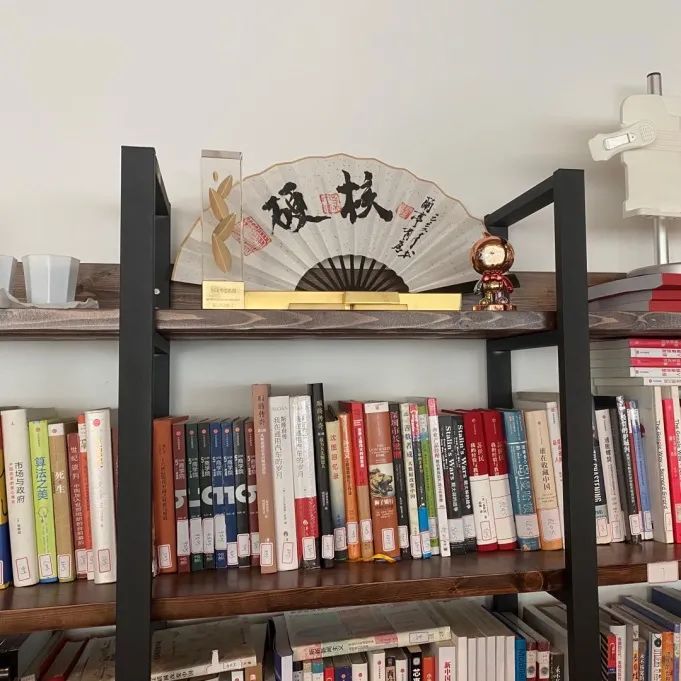 这年头，学造纸的搞自媒体，篇篇10W＋，粉丝300万！他是怎么做到的？