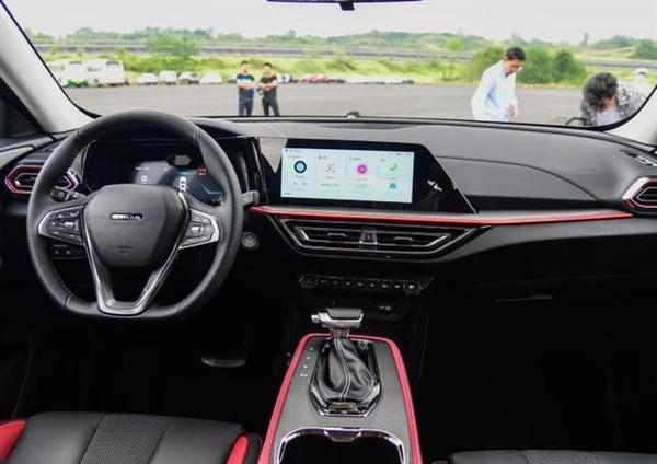 媲美浪姐们的飒，长安欧尚SUV家族组团出道