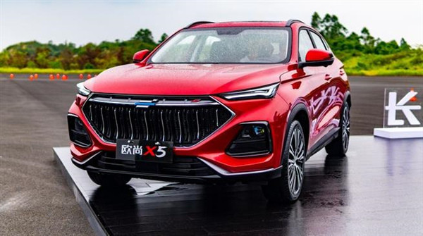 媲美浪姐们的飒，长安欧尚SUV家族组团出道