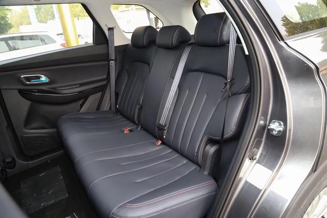 媲美浪姐们的飒，长安欧尚SUV家族组团出道