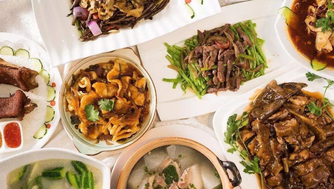 生意很差的餐厅推出特价菜后，月赚15万！特价菜的魔力这么大？