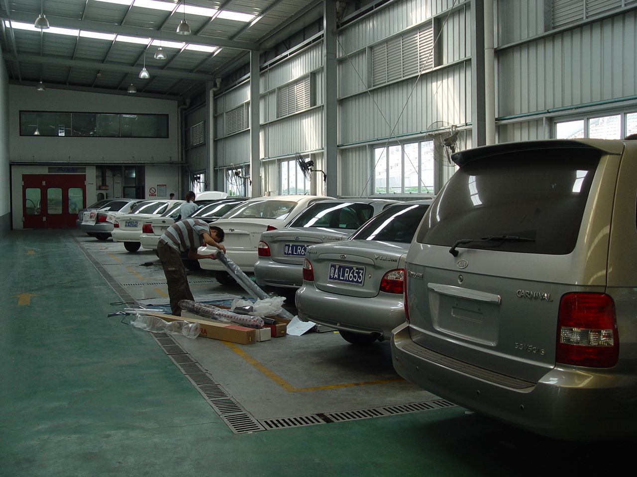 亏损不断，4S店迎来倒闭潮？车主：都是自找的