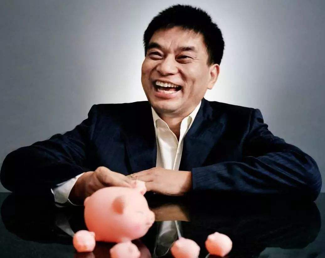 养猪界的两大千亿首富：一个身价1050亿，另一个身价破2千亿