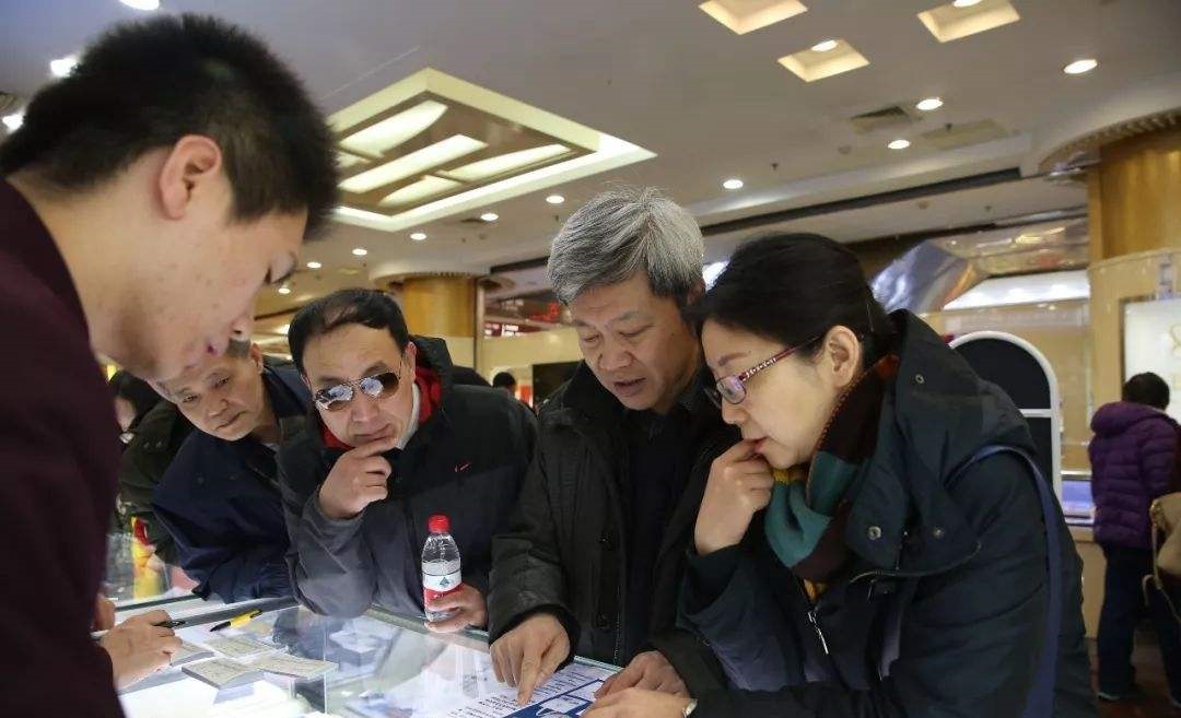 明亏暗赚！让顾客占便宜，又让自己赚大钱的商业模式，如何做？