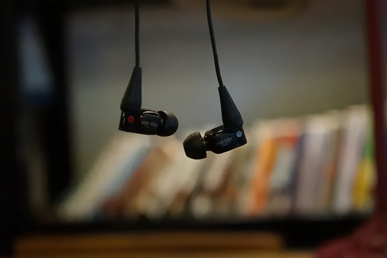 人人都刷起短视频，音频行业“失声”了？