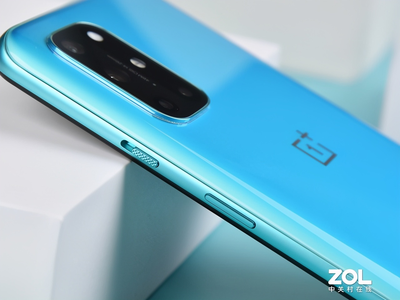 只要3399元起一加8T全面评测，越用越顺手的超级旗舰