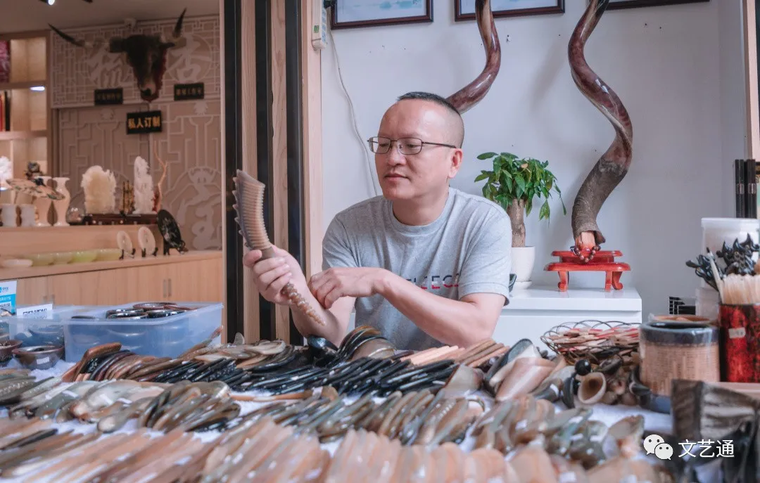 19a706928a404a0aaf78a2705ac7fa9a