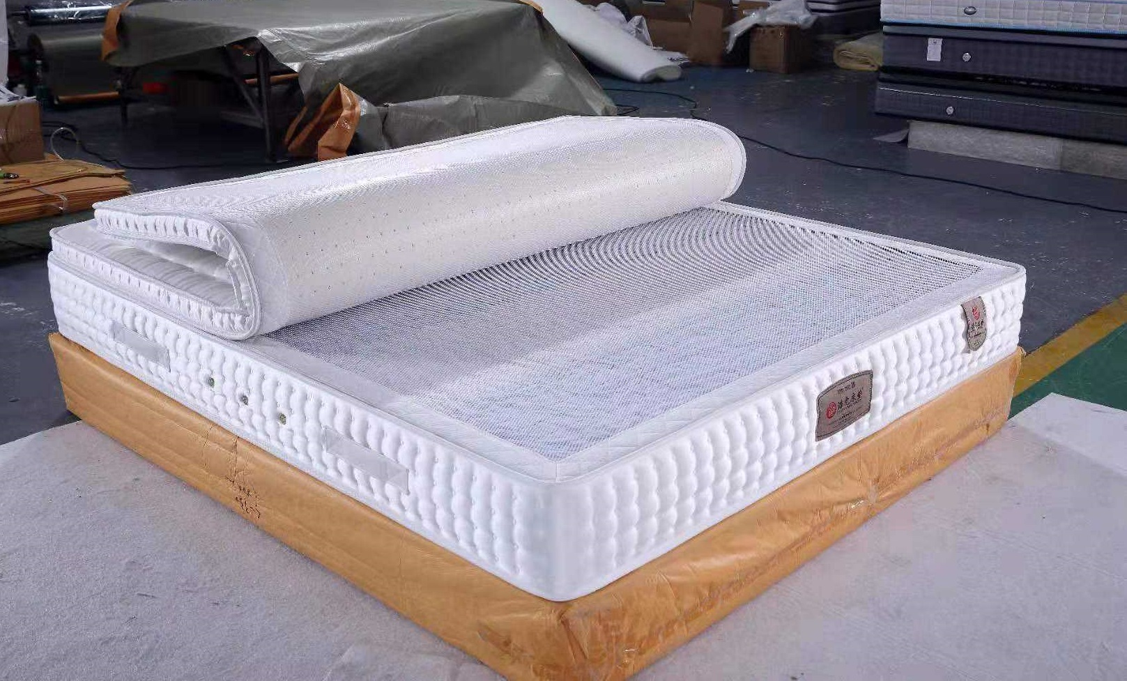 这种模式太牛了！厂家直销卖床垫，不投广告不开店，年赚三百万