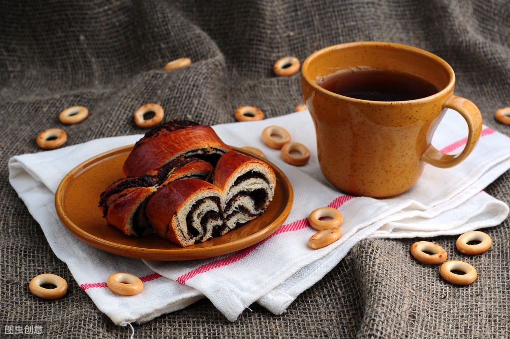 开蛋糕店10个店6个亏3个持平1个盈利，您还想开蛋糕店吗