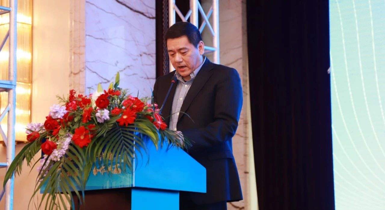 他是我国首位世界首富，公司市值曾是苹果6倍，如今身价320亿