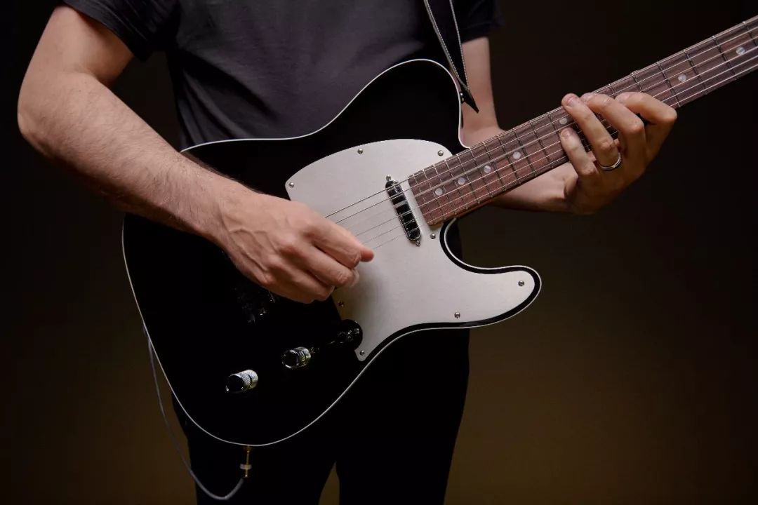 Fender Ultra 芬达美产“超极”系列吉他 登陆中国