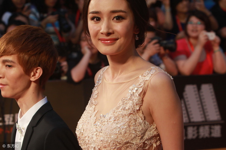 明星大咖只能素颜开人代会，这项规定带给我们多少狂放的遐想？