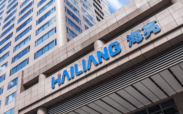 他是我国首位世界首富，公司市值曾是苹果6倍，如今身价320亿