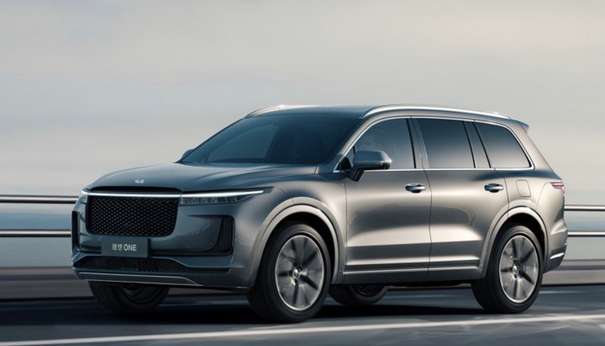 四个月暴涨610%！"失控"的新能源汽车，泡沫到底有多大？