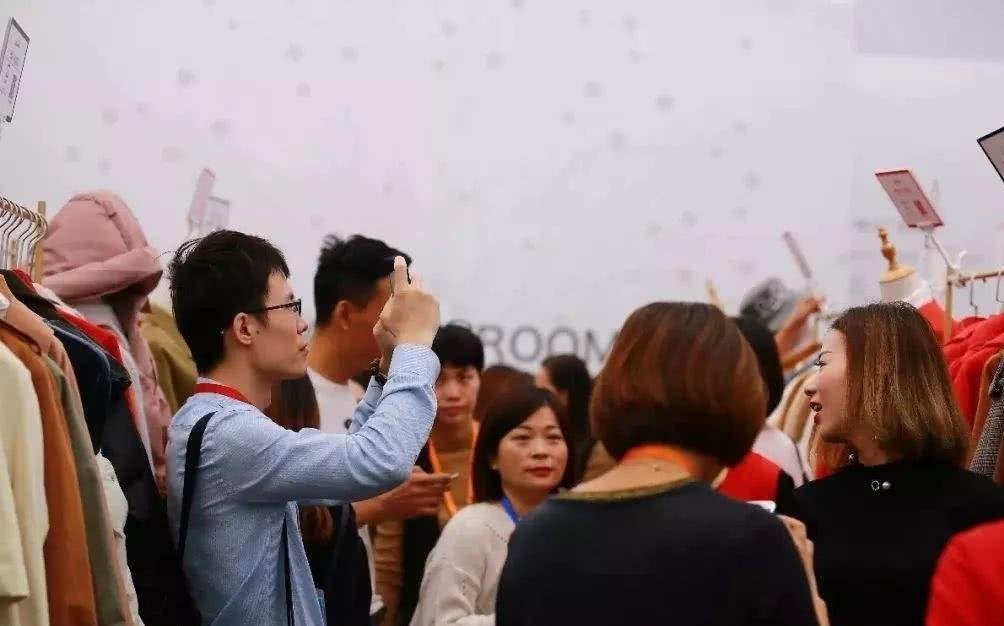 服装店免费送衣服，短短半年收入过百万，连翻十几倍