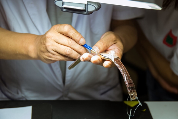 寺库有假货吗？揭秘亚洲最大的奢侈品鉴定中心