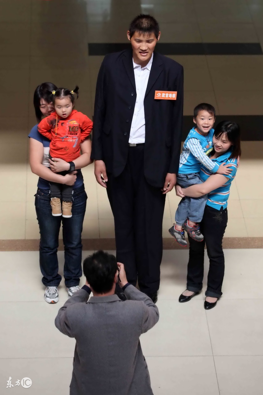 中国第一巨人赵亮，自然生长身高达到2.46米