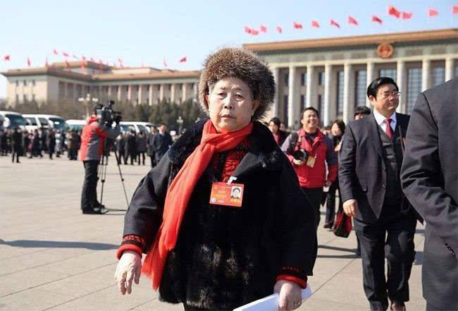 贵州3大知名富豪：一个身价上千亿，一个手握上百亿现金