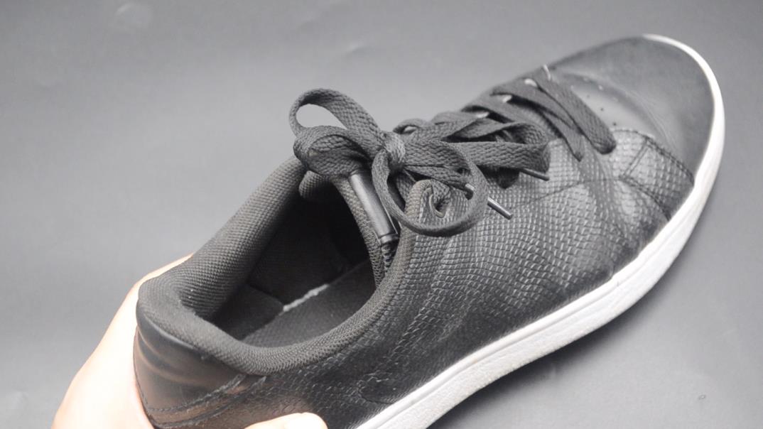 运动时鞋带老是松动？教你一招双蝴蝶结鞋带系法，美观又牢固