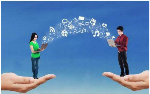 农村小伙摆地摊，所有商品“只送不卖”，反而还赚了3.6万