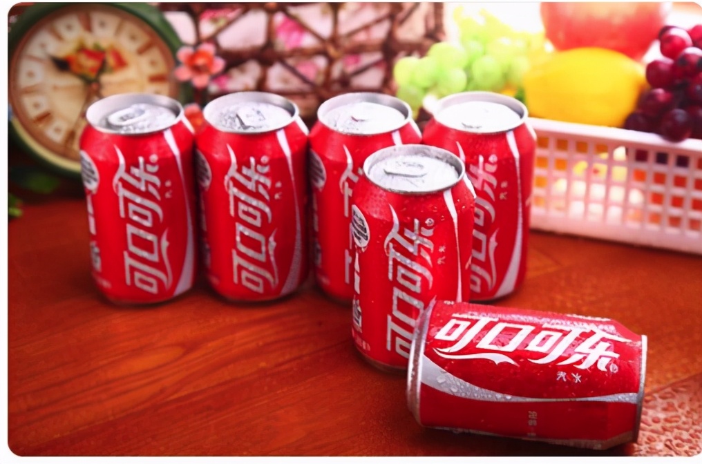 全球裁员2200人，遣散费将超35亿元，饮料巨头遭遇“寒冬”