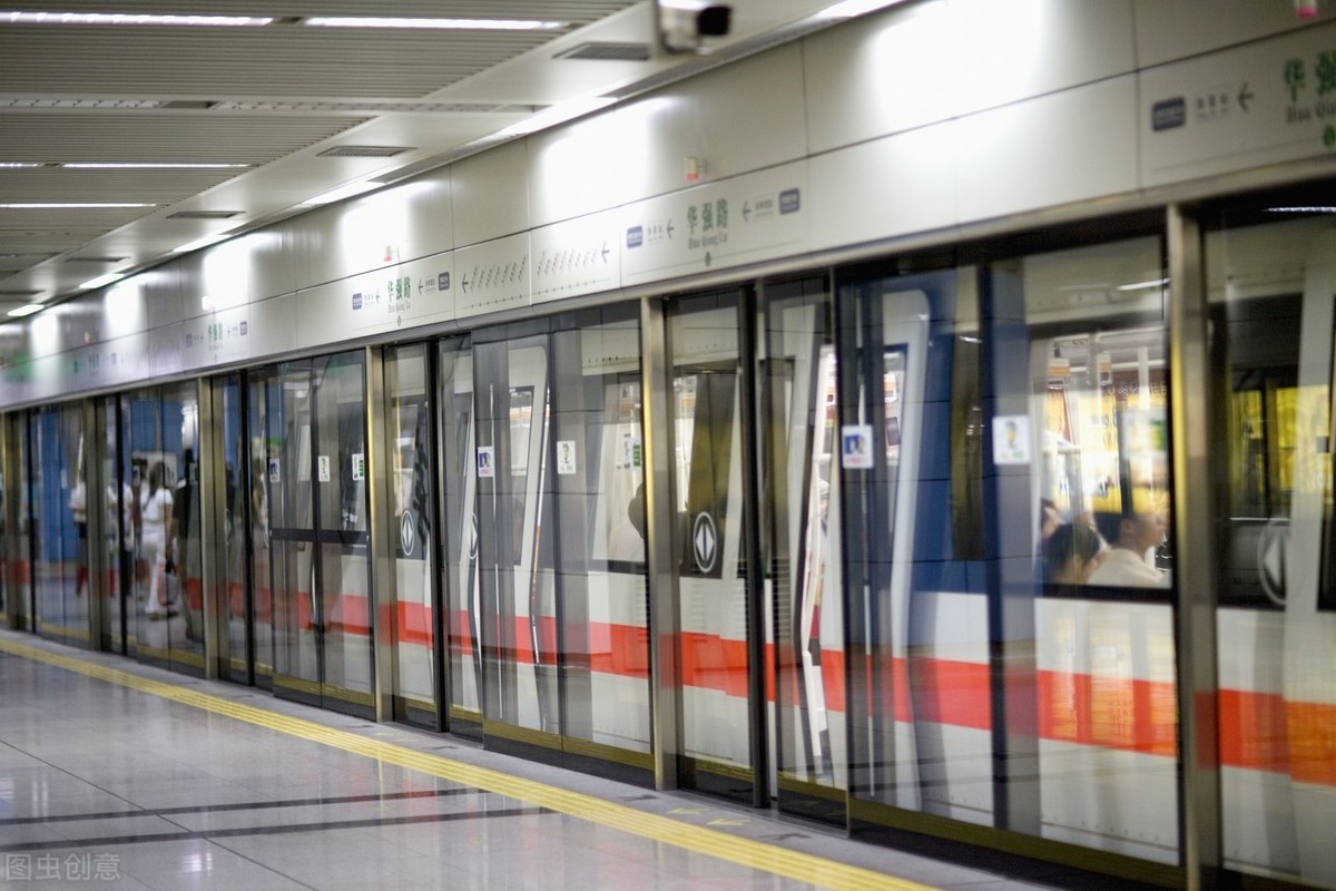 南京地铁广告投放费用是多少？灯箱广告投放刊例价是多少？