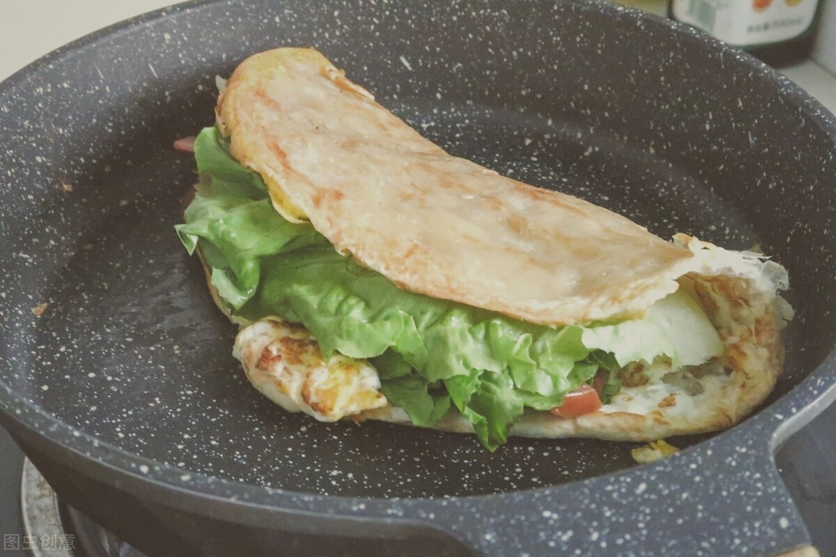 我，58岁农村老太太，卖手抓饼4年挣20万，有钱媳妇也孝顺了