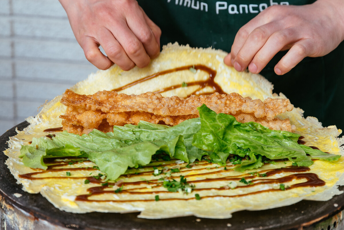 我，58岁农村老太太，卖手抓饼4年挣20万，有钱媳妇也孝顺了