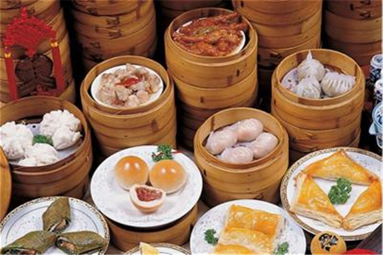 50岁的人不想打工，在县城有哪些小本开店项目可以做？推荐一些