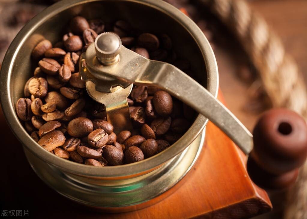 我，5岁被抛弃18岁流浪21岁学做咖啡，如今月入2万杭州买房