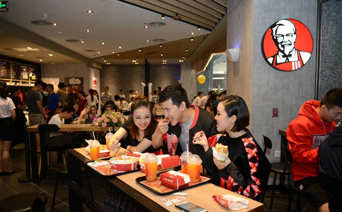 开餐厅生意有好有坏，那些生意非常火爆的餐厅，是怎么做的？