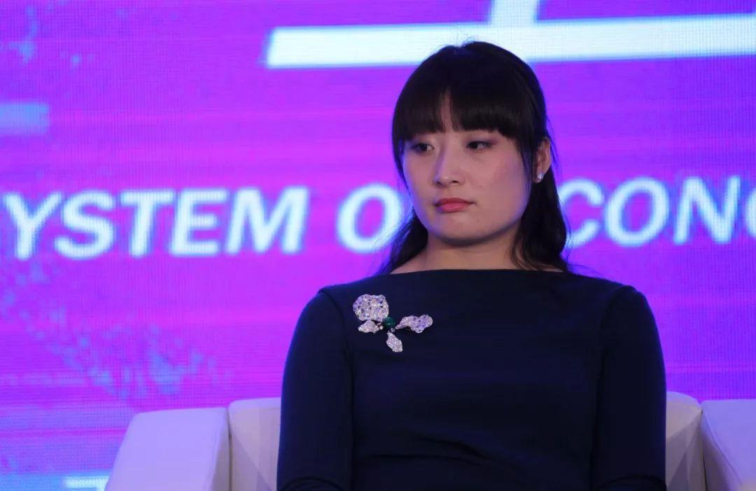 被江苏首富“雪藏”的白富美：低调从未露面，未来将继承2千亿