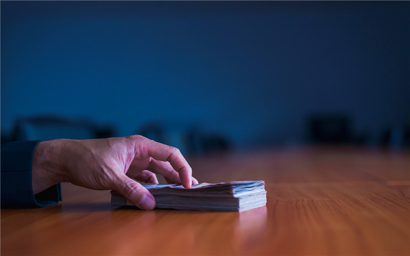 现在投入15万开店，有哪些稳妥赚钱的项目可以选择？推荐一下