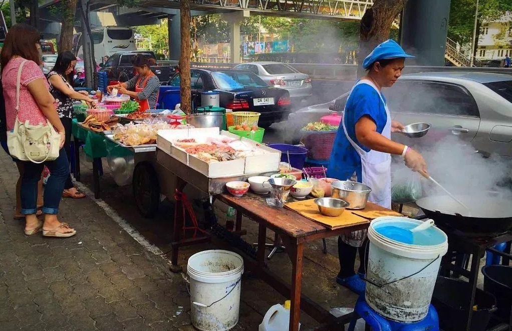 开一家街边小吃店，如何才能稳赚不赔，真正做到暴利？