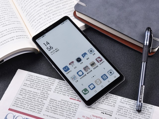 5G彩墨屏活色生香 海信阅读手机A7评测