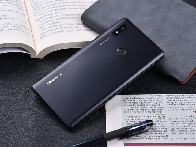 5G彩墨屏活色生香 海信阅读手机A7评测