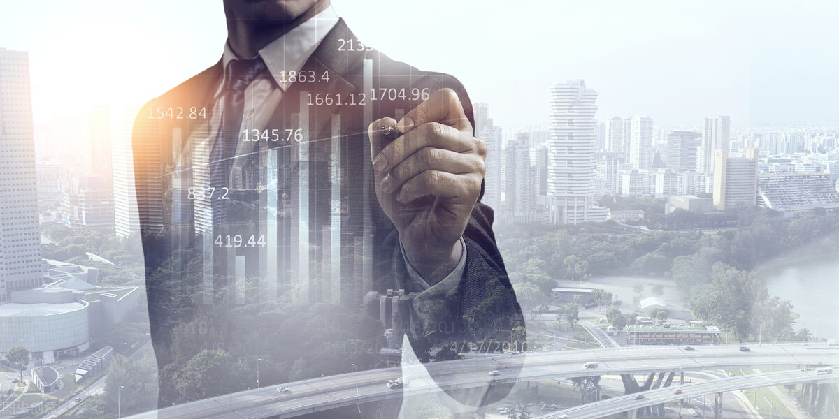 我高中毕业，18年厨师月入4k没保险，不吃学习苦就要吃生活苦