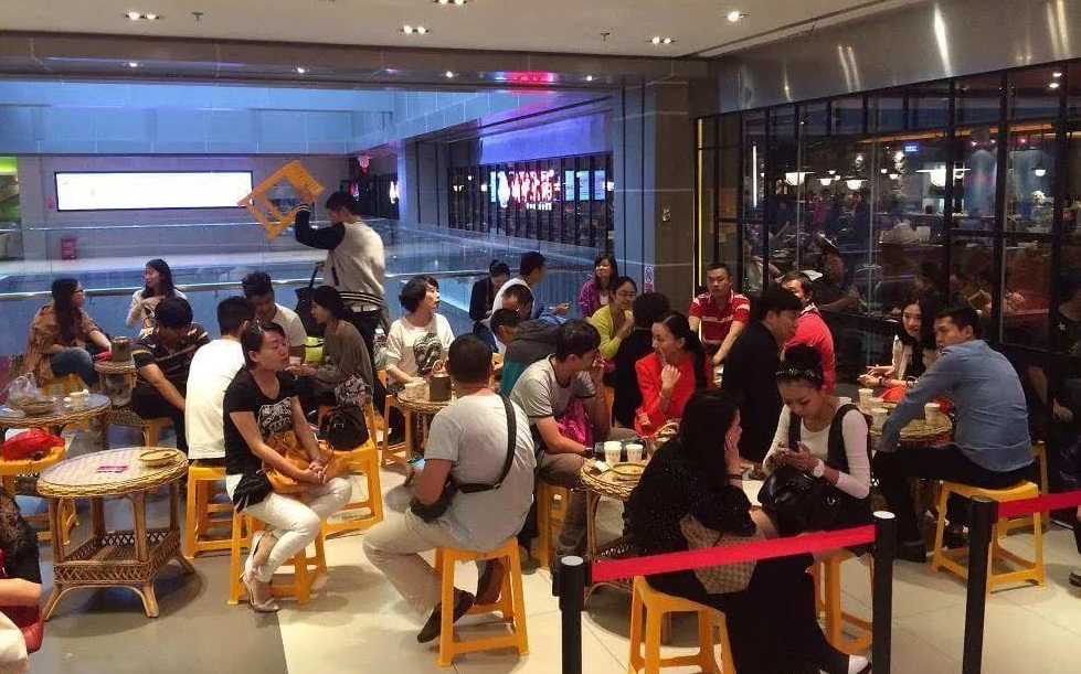 这家餐厅免费吃饭！结果不亏反赚，不到一月入账三百多万