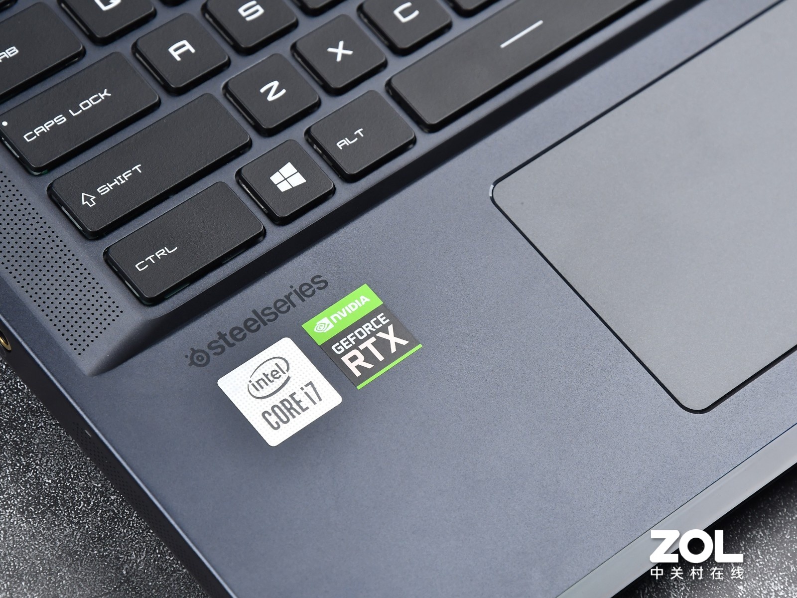 旗舰平台游戏怪兽 微星强袭2 GE76图赏