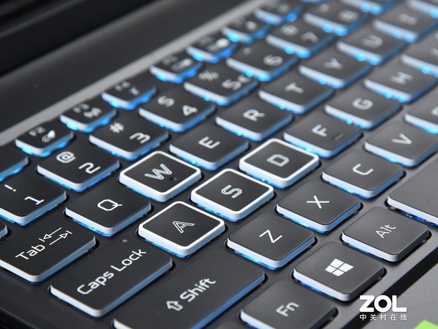 GeForce RTX 30强者致胜 宏碁暗影骑士龙评测