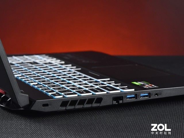 GeForce RTX 30强者致胜 宏碁暗影骑士龙评测