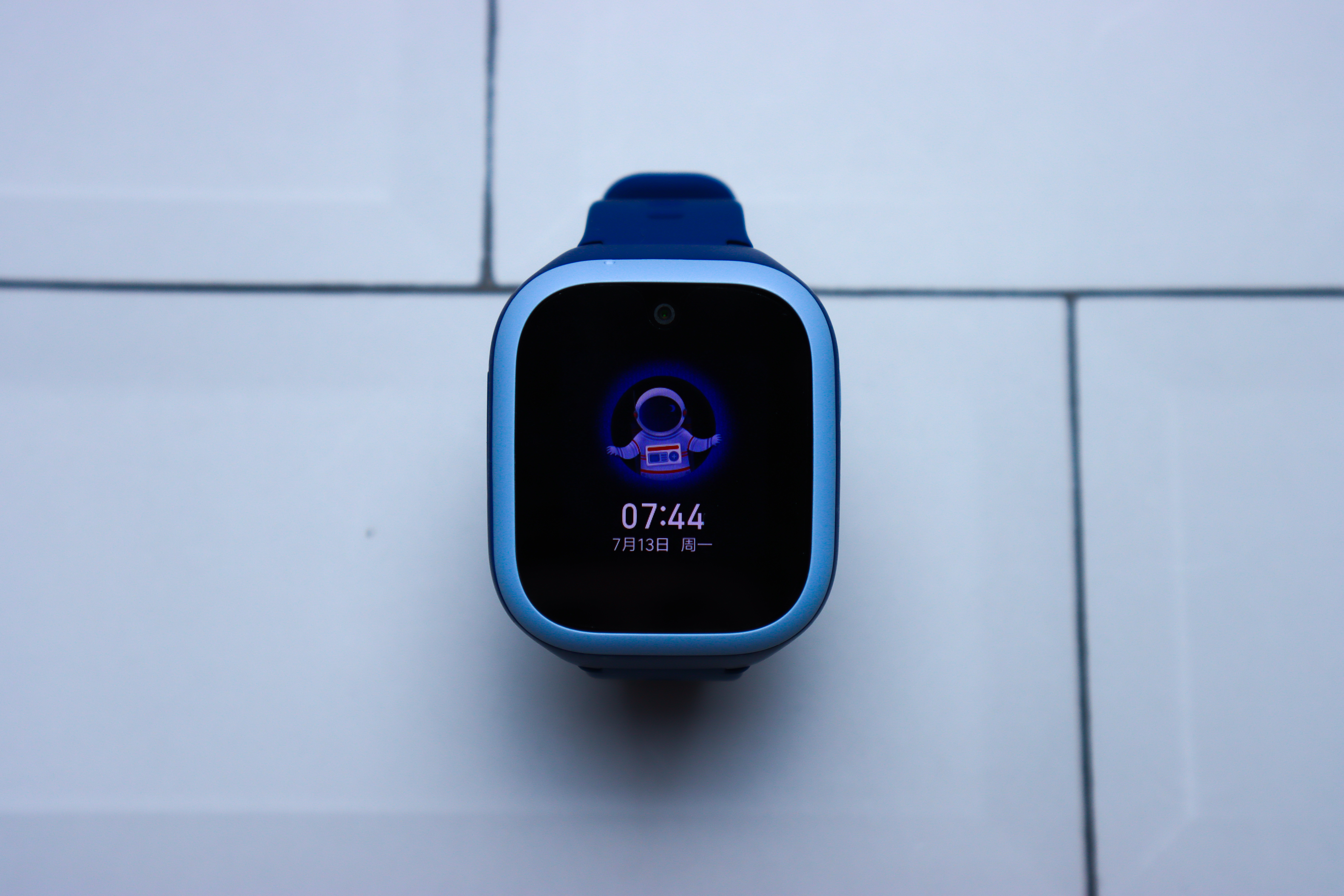 守护孩子，爸妈放心——米兔儿童电话手表4C体验上手