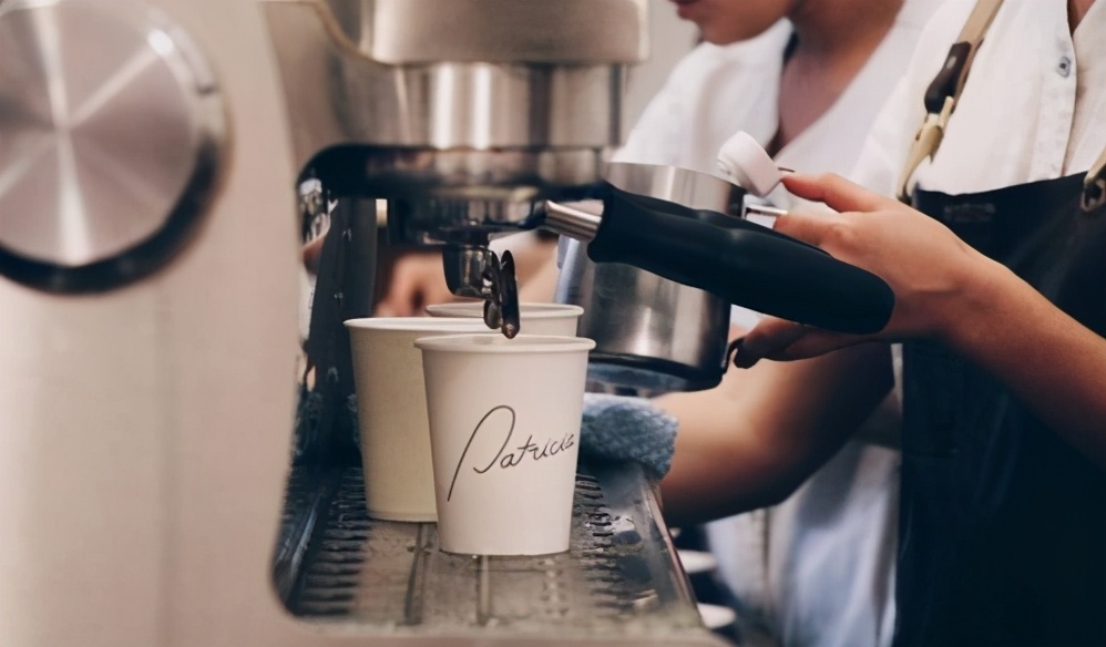 惨淡经营的咖啡店，成功开展营销活动，一月销售额猛涨8倍