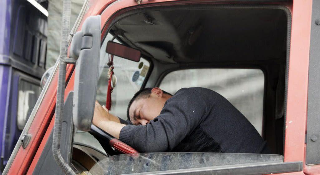 继工厂、工地招人难后，如今又一行业出现严重缺人，到底咋回事？