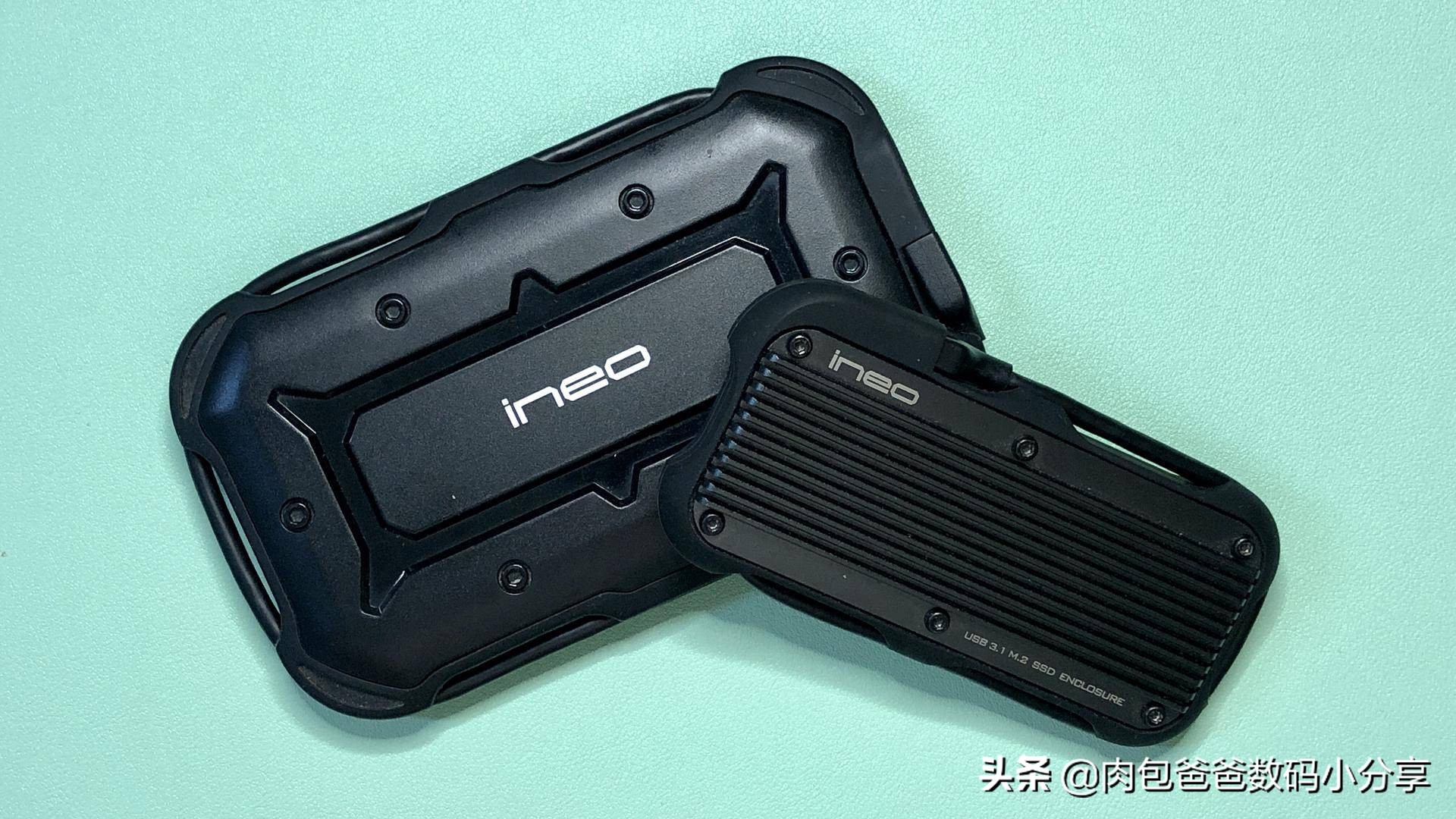 分享一下我最喜爱的移动硬盘盒，防摔高速炫酷自带线